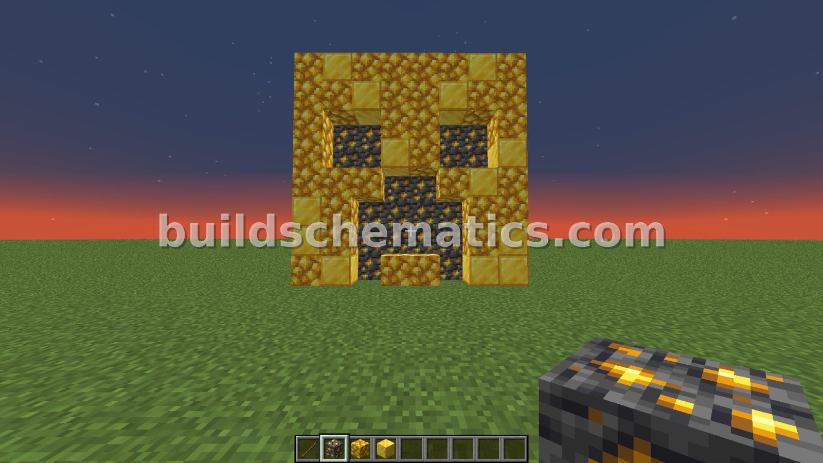 Golden Creeper Mob Head Build