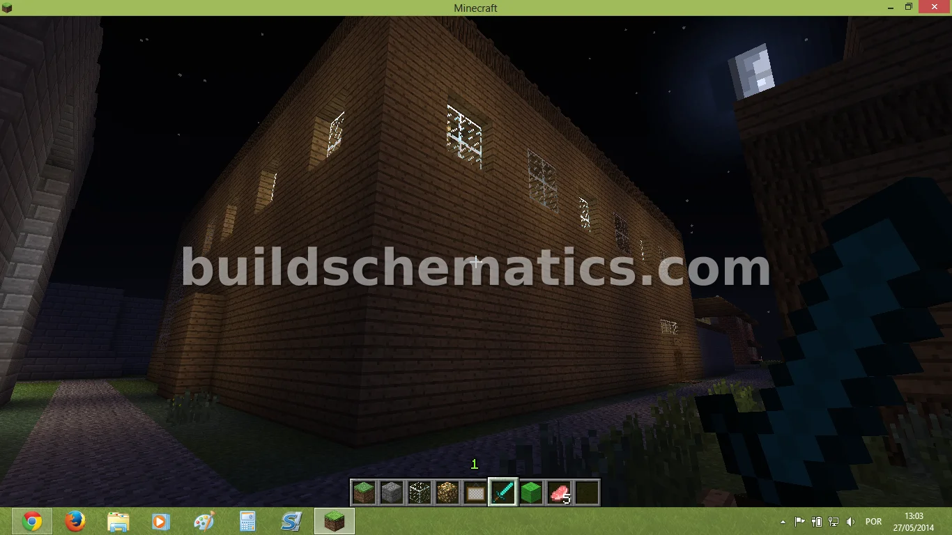Small Hotel With Piston Elevator